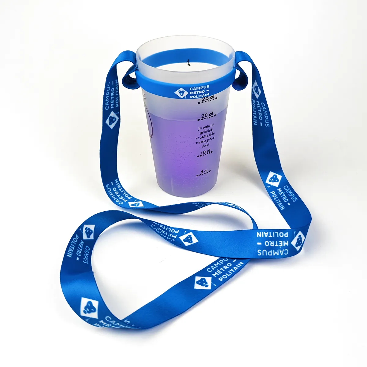 Tour de cou posé avec verre maintenu par l'anneau en silicone